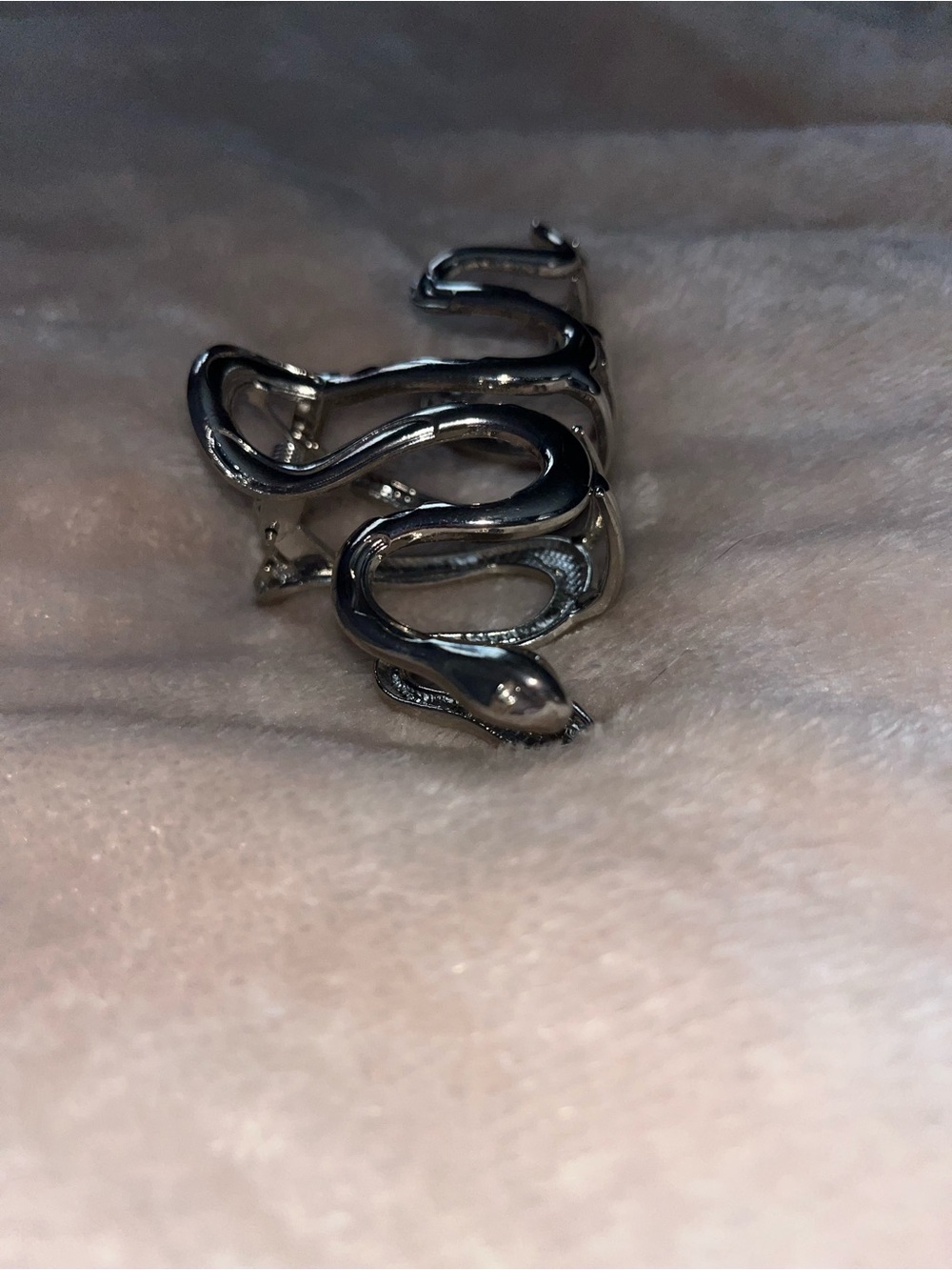 Silver Snake-Style Hair Cuff Clip - Women’s Hair Accessory